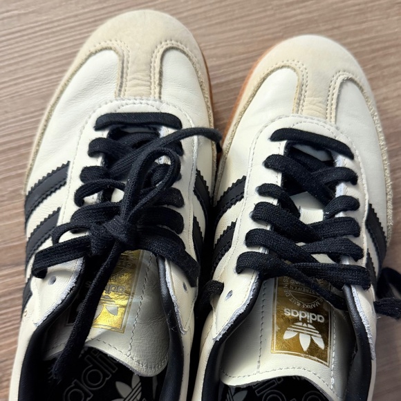 Adidas Woman’s Sneakers - Picture 1 of 4